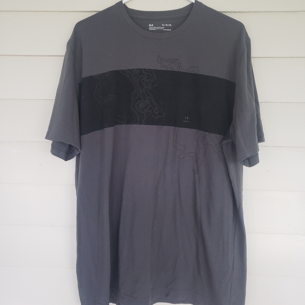 Under Armour graphic shirt size xl
